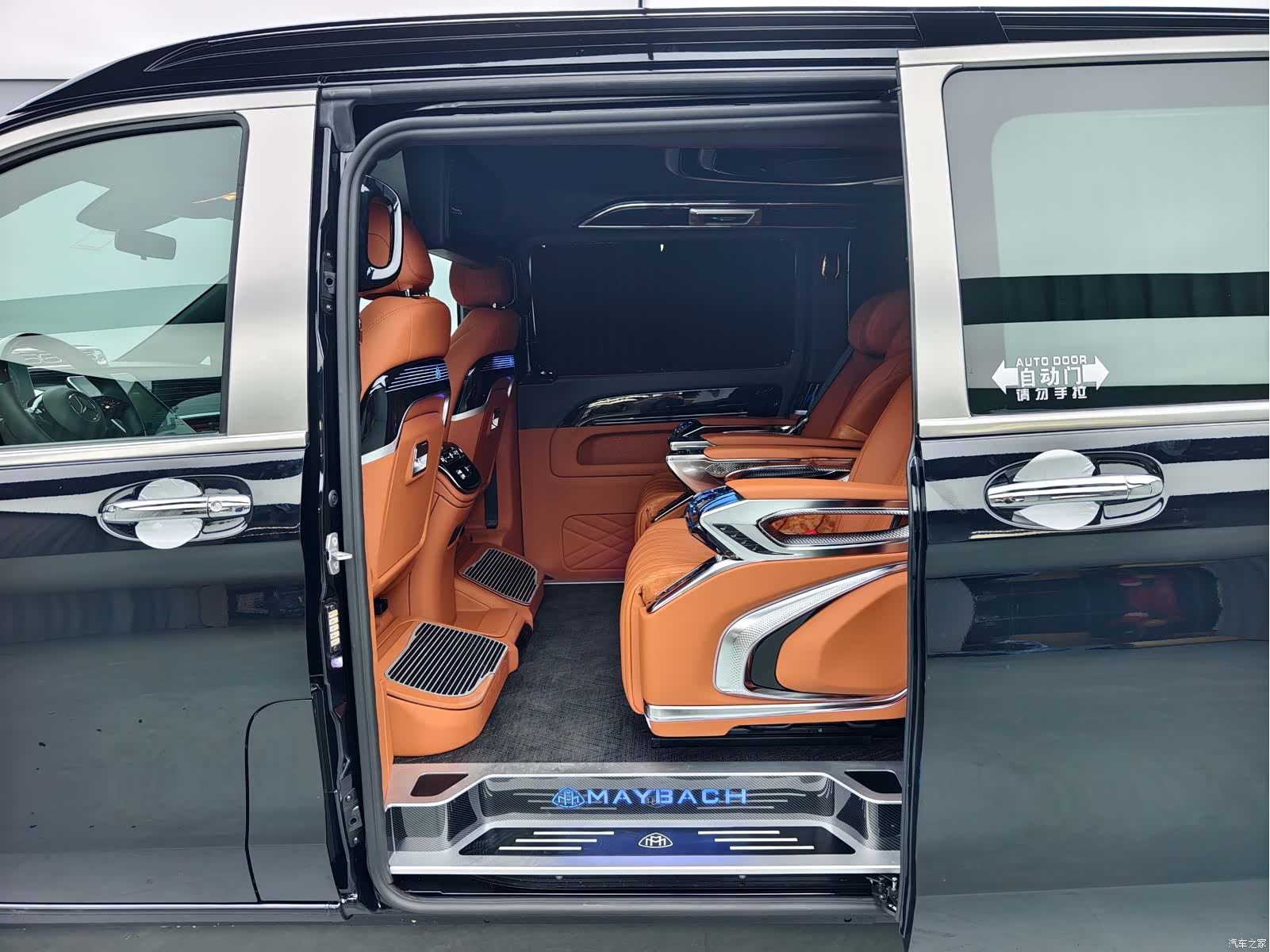 Mercedes-Benz 7, 2026 14