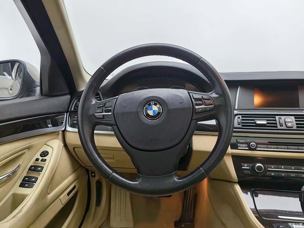 BMW 5 Series, 2014 11