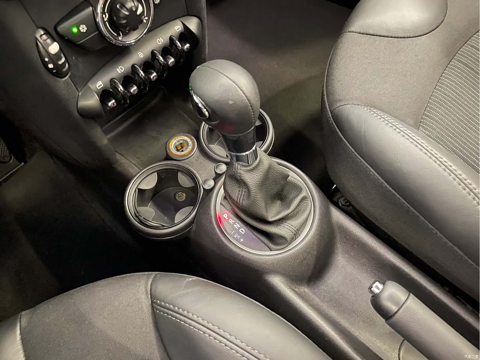 Mini Cooper, 2012 25
