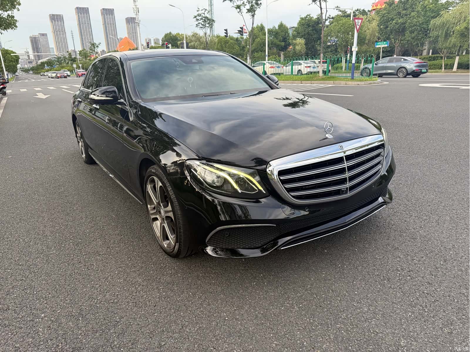 Mercedes-Benz E-Class, 2016 3