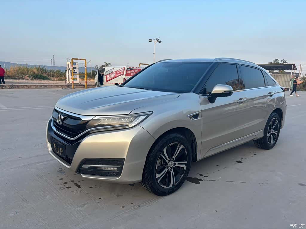 Honda UR-V