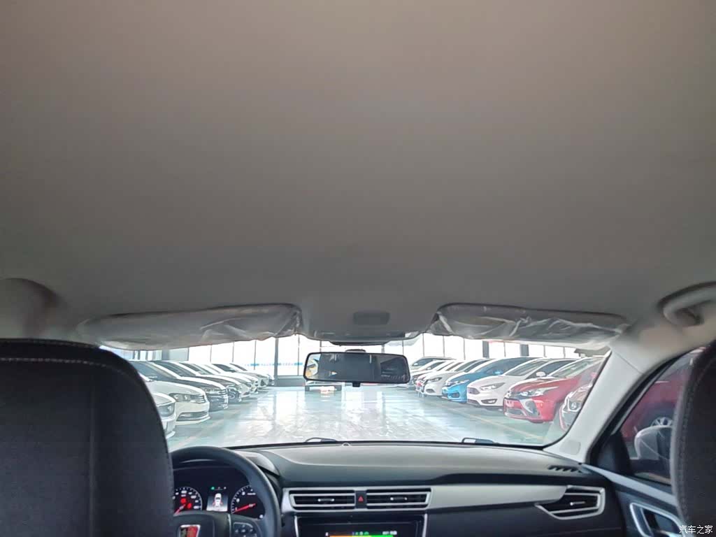 Roewe i5, 2019 18