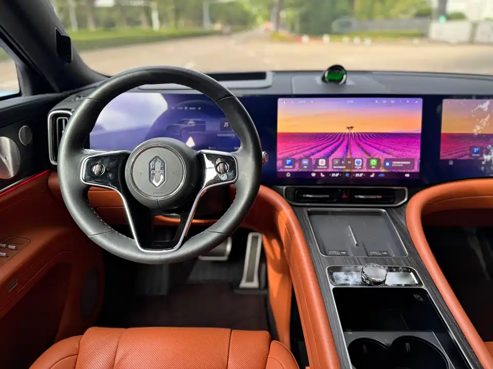 AITO Ask the world M9