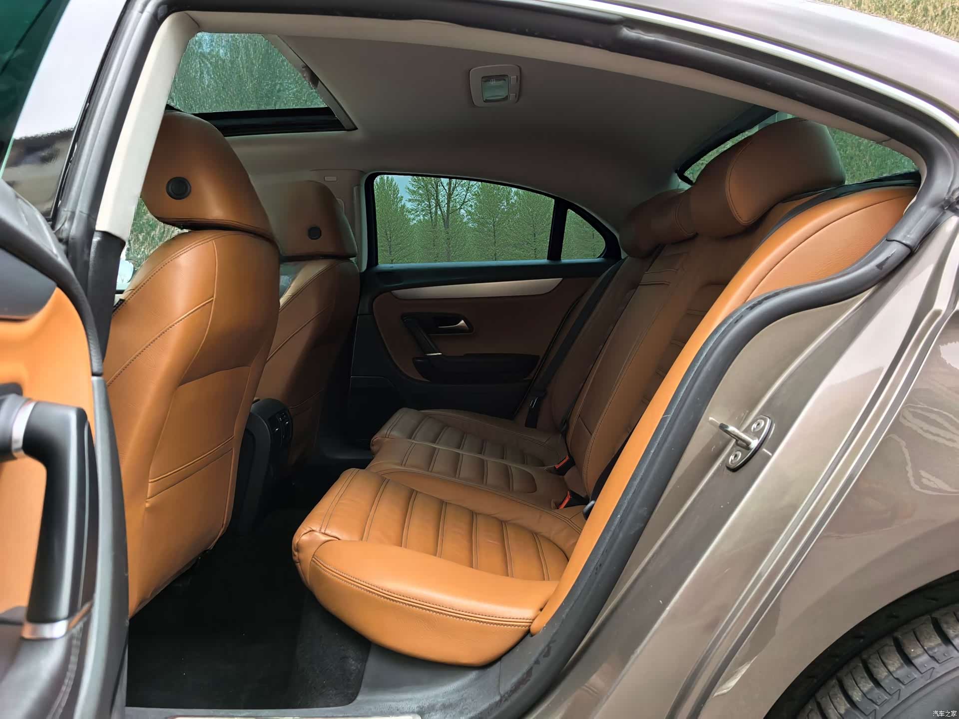 Volkswagen CC, 2011 11