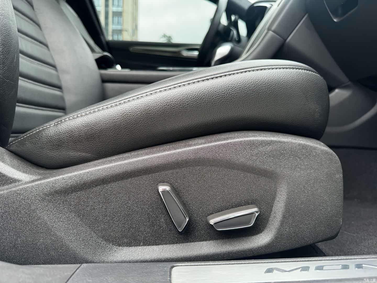 Ford Mondeo, 2014 11