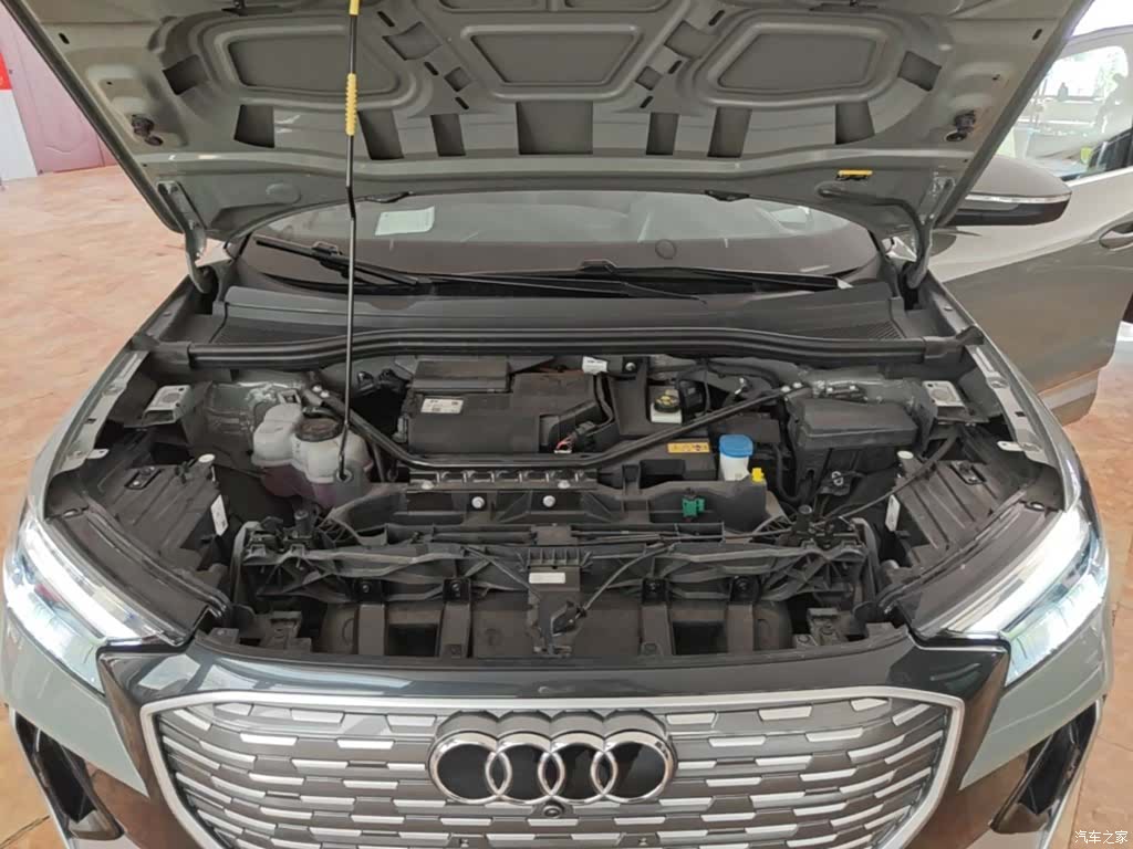 Audi Q4 e-tron, 2024 20