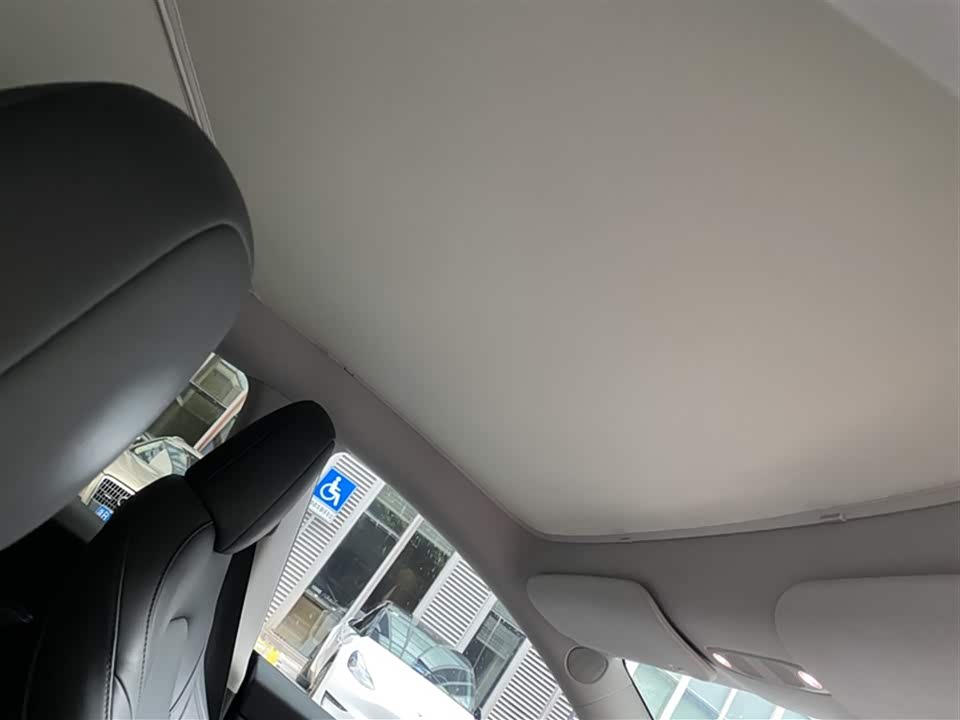 Tesla Model Y Tesla Model Y