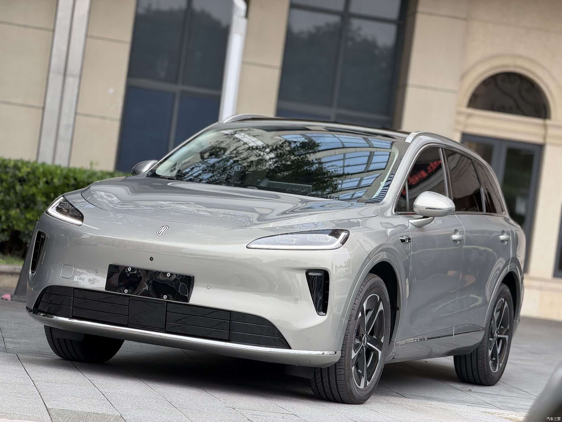 SAIC ShangJie H5, 2025 1