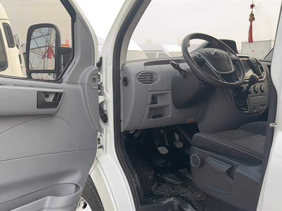 MAXUS Xintu V80