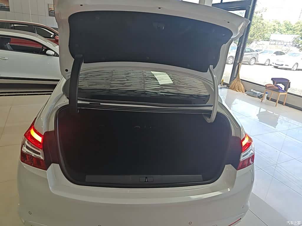 Peugeot 408, 2017 19