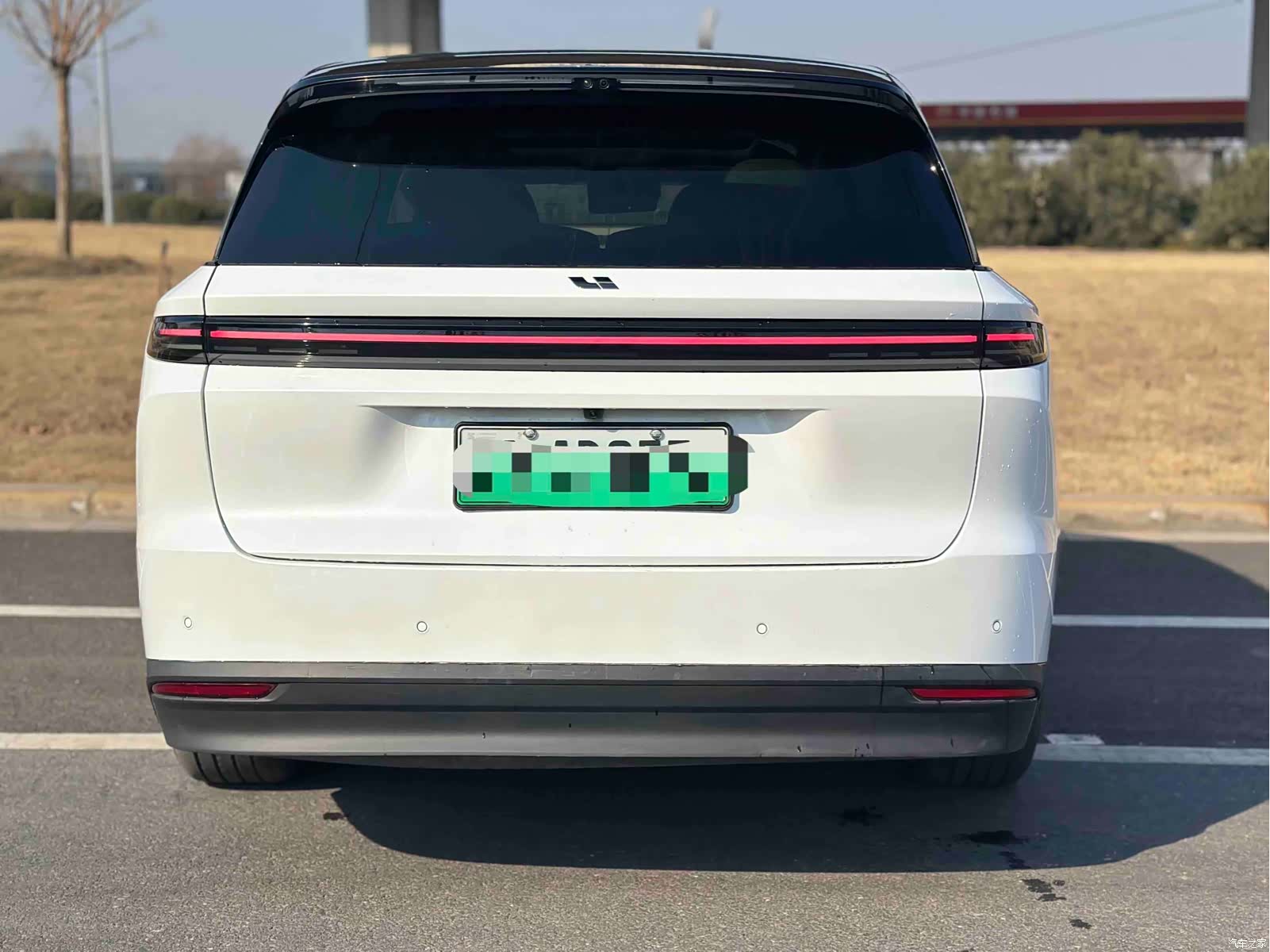 Li Auto i8, 2025 8
