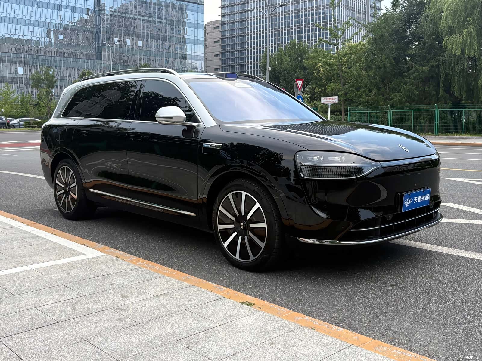 AITO M9, 2024 3