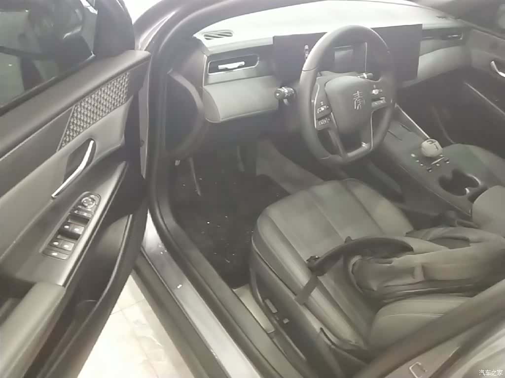 BYD Qin, 2025 16