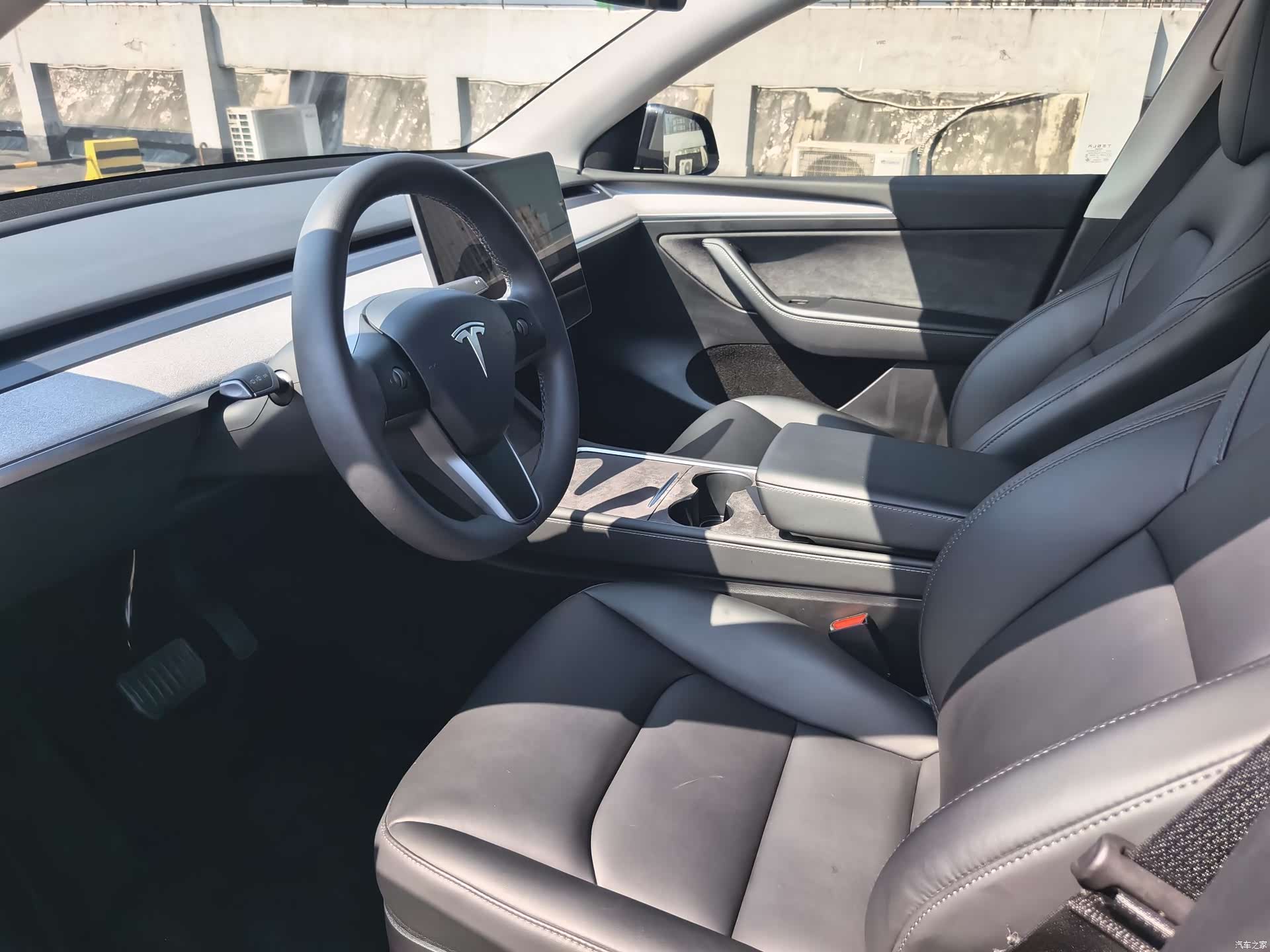 Tesla Model Y, 2024 13