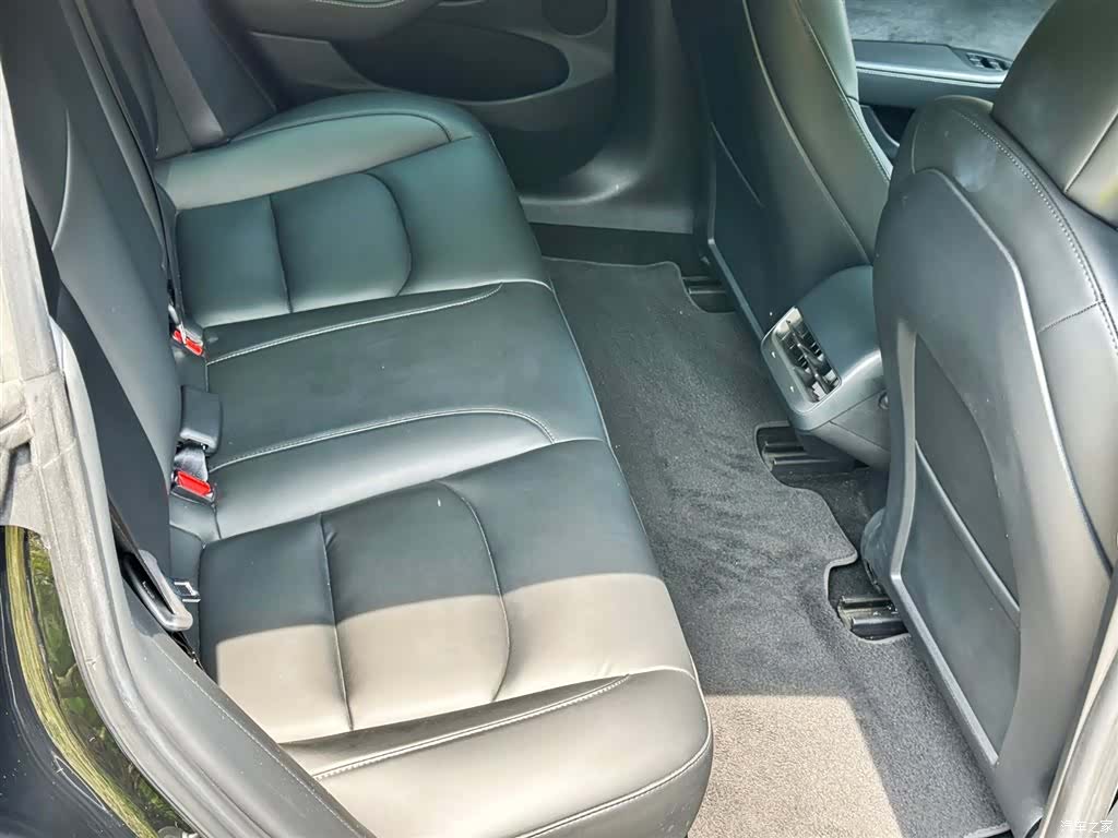 Tesla Model 3, 2021 14