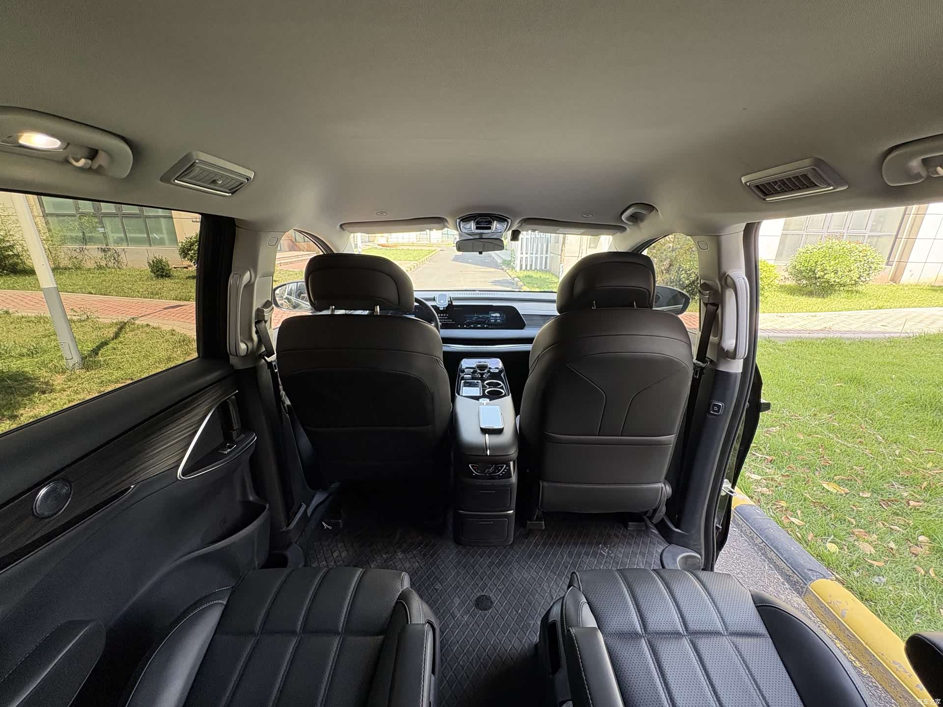 DongFeng V9, 2025 21