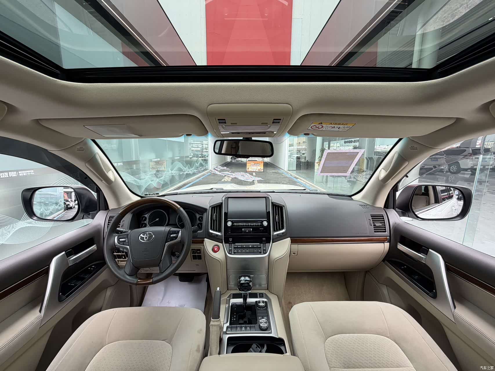 Toyota Land Cruiser, 2019 8