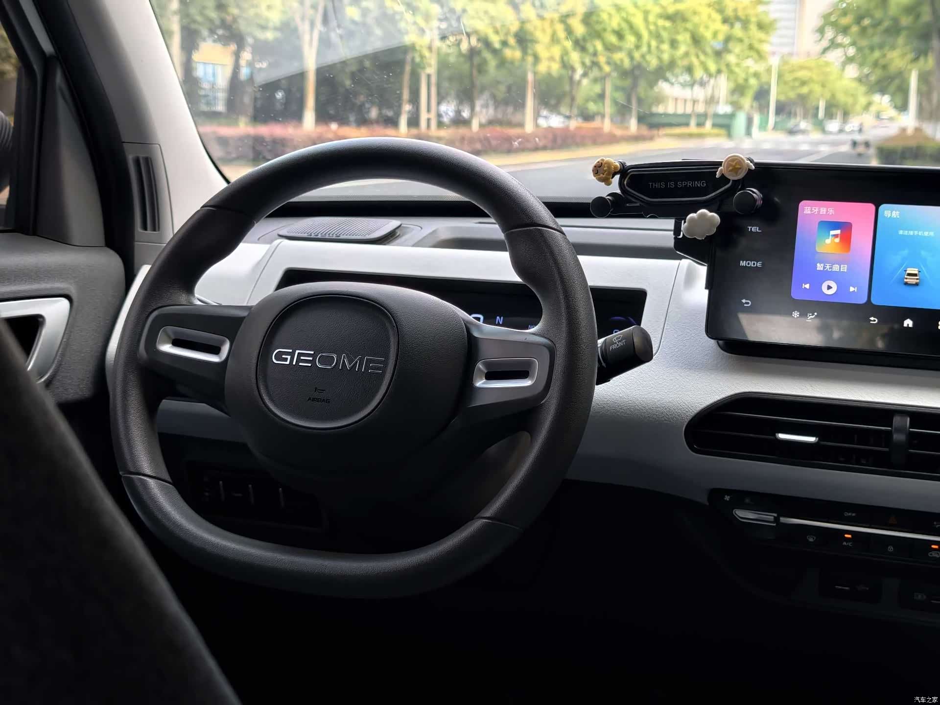 Geely Panda, 2023 15