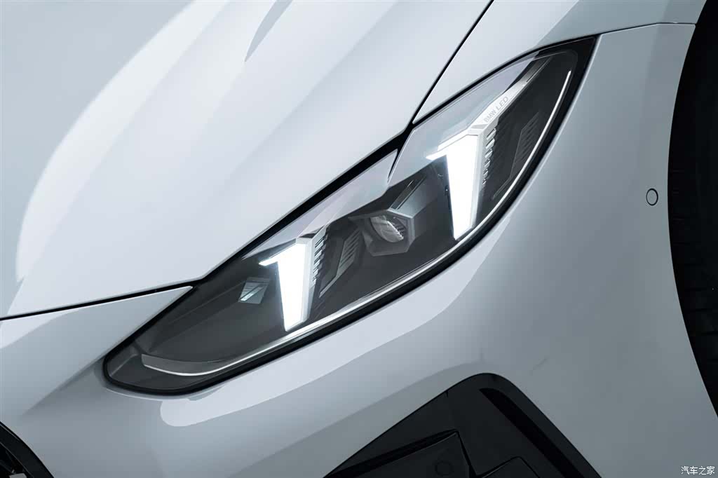 BMW 4 Series, 2025 все фото