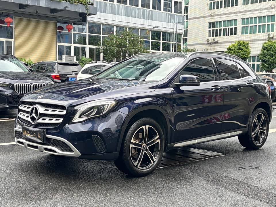 Mercedes-Benz GLA