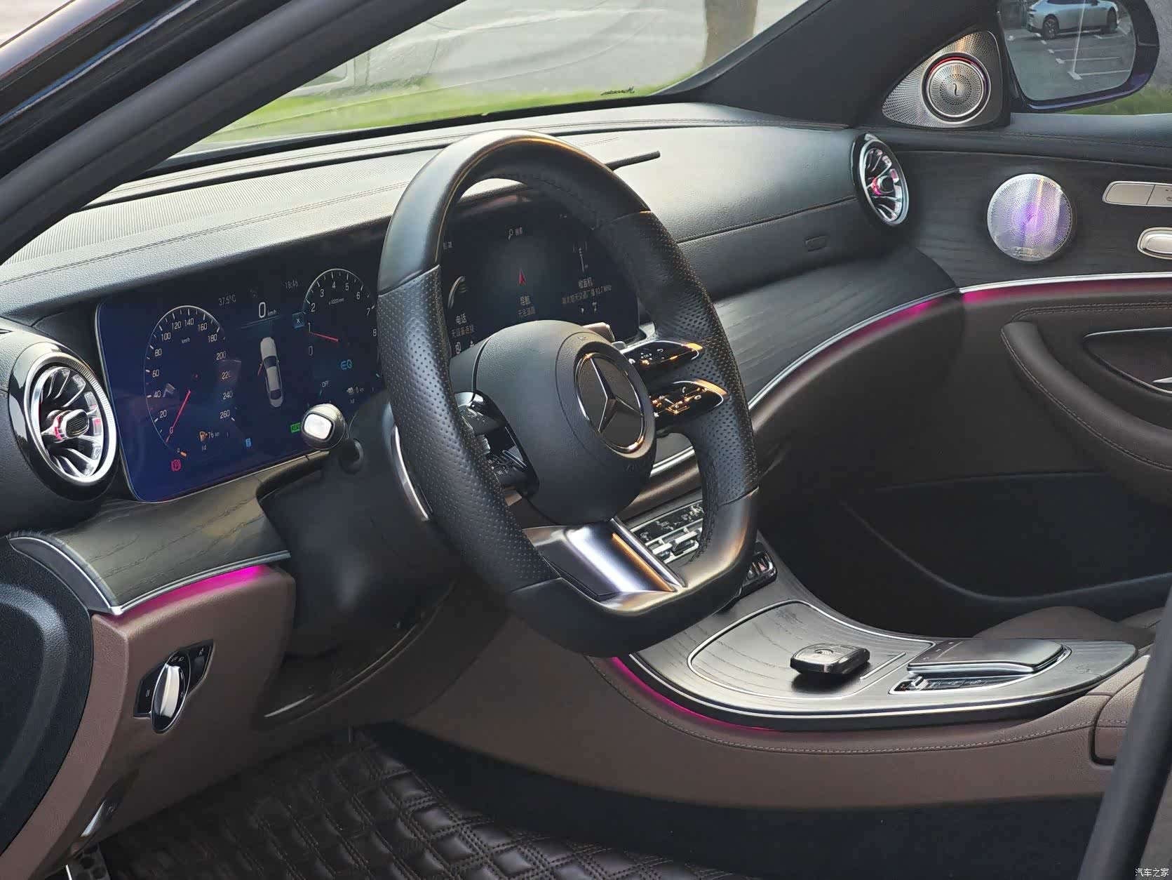 Mercedes-Benz E-Class, 2022 4