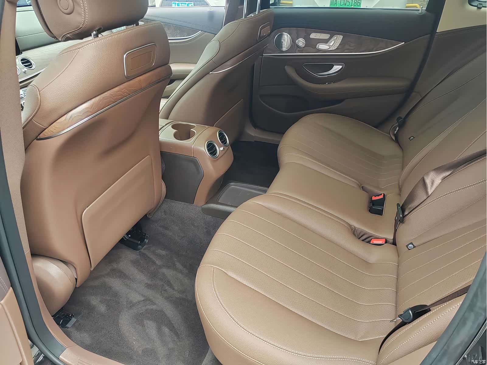 Mercedes-Benz E-Class, 2019 13