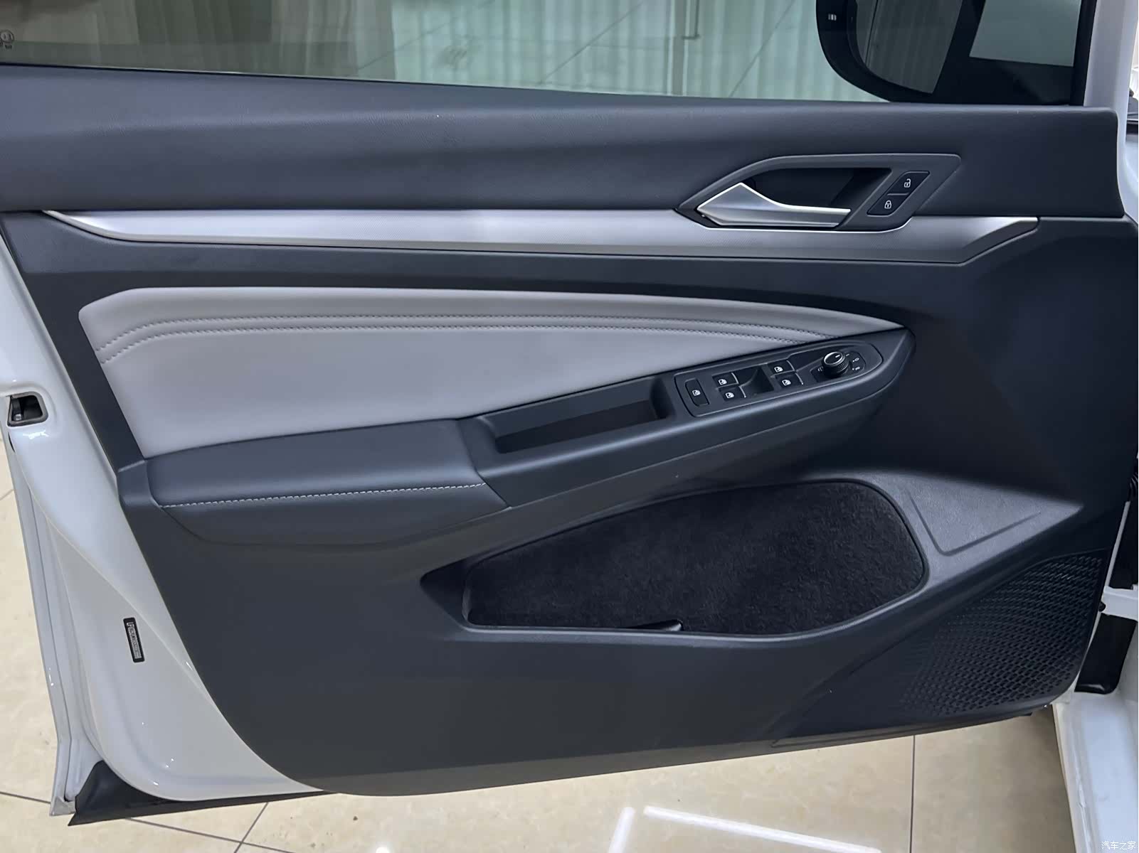 Volkswagen Golf, 2025 8