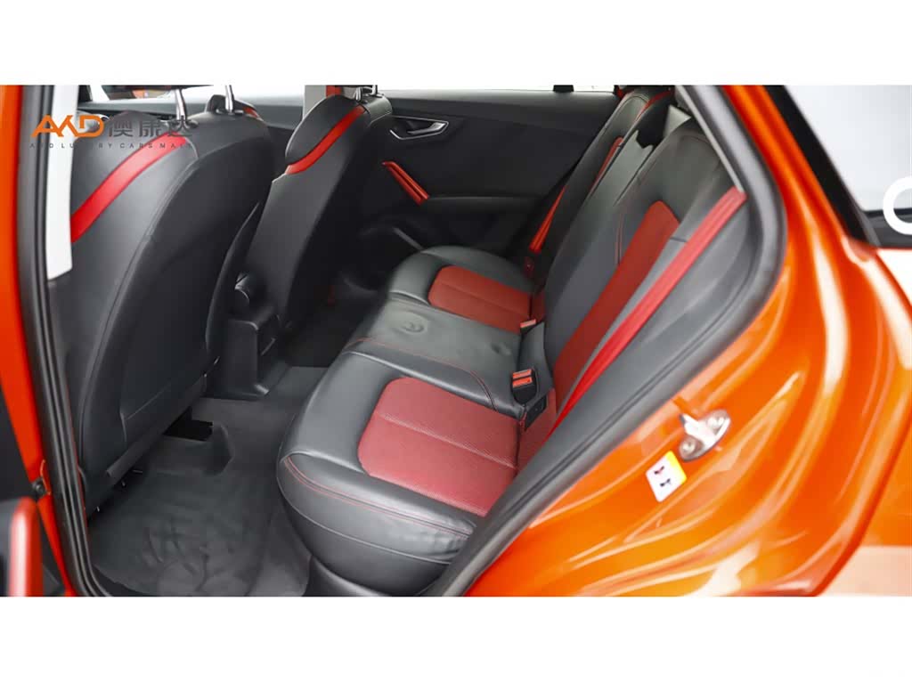 Audi Q2L, 2019 7