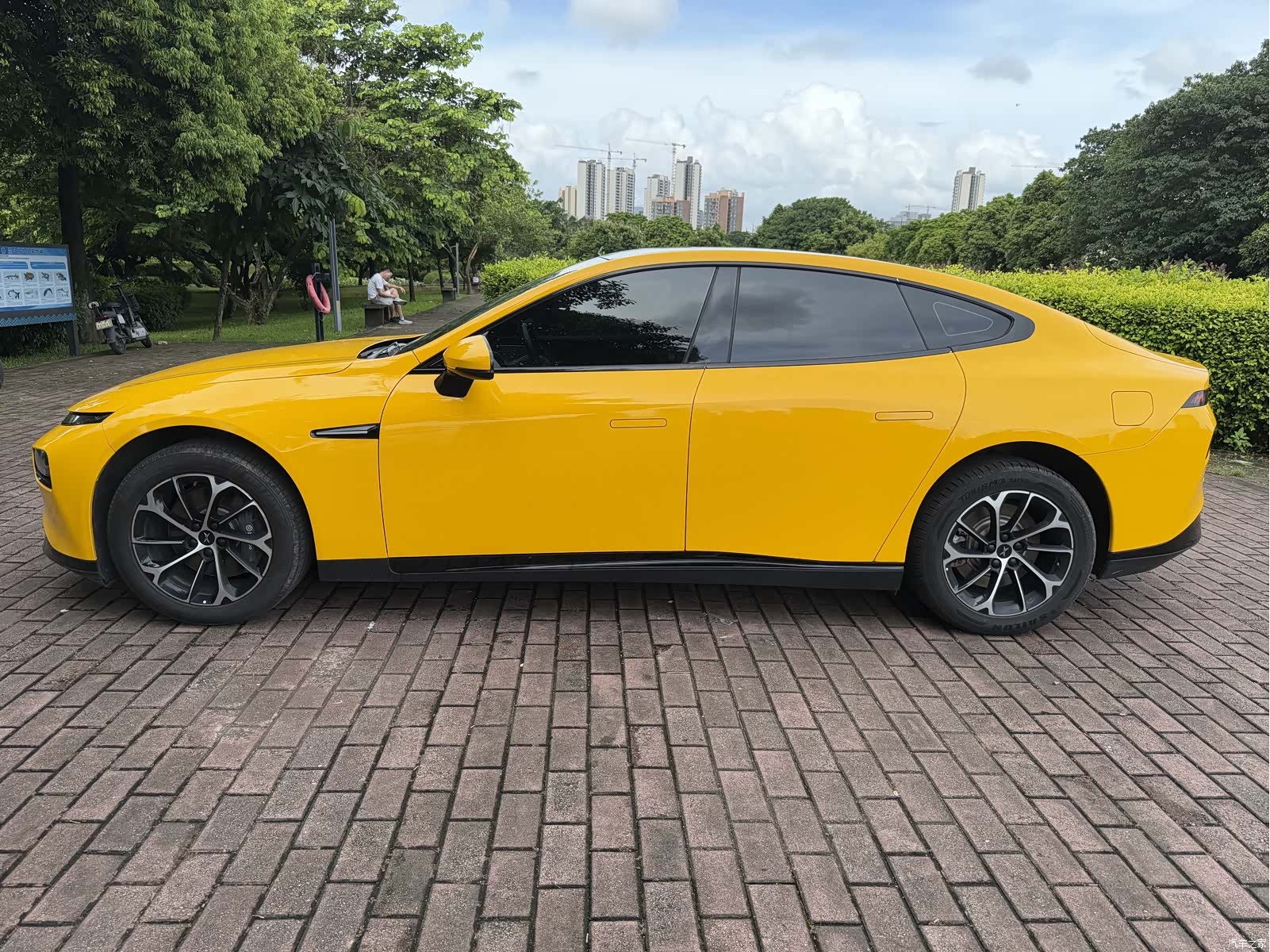 Xpeng P7, 2020 4