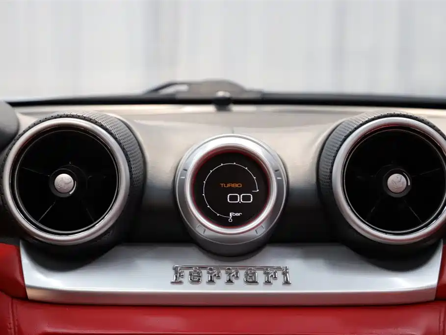 Ferrari California T