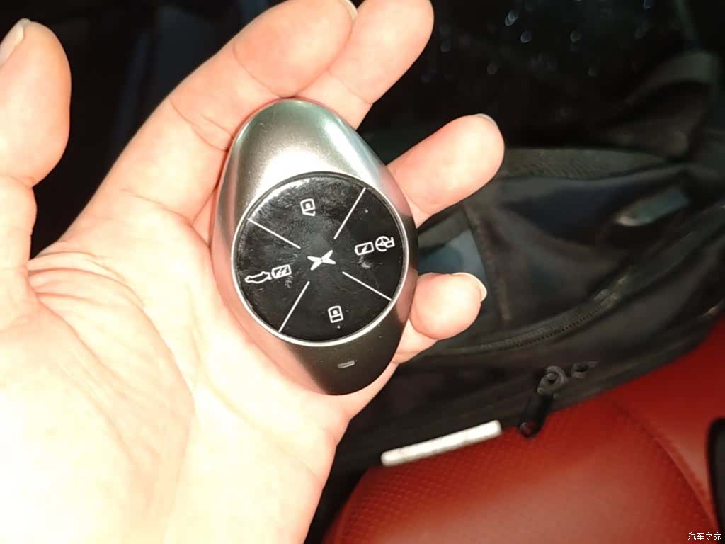 Xpeng P7, 2021 9