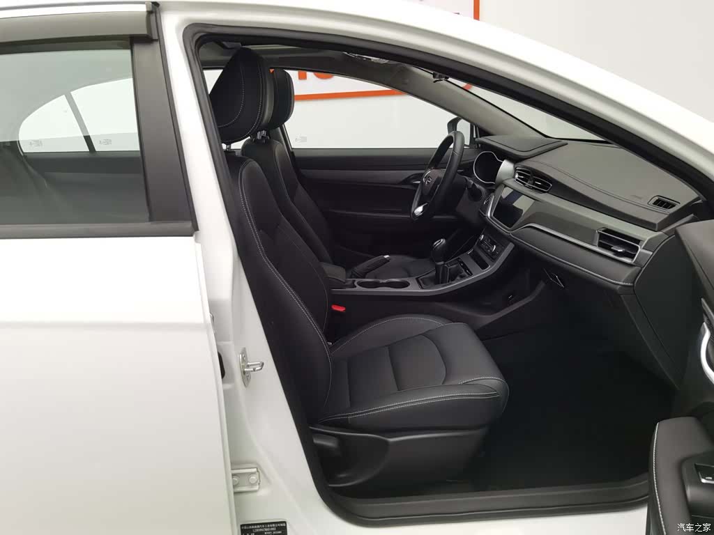 Geely Emgrand, 2021 23