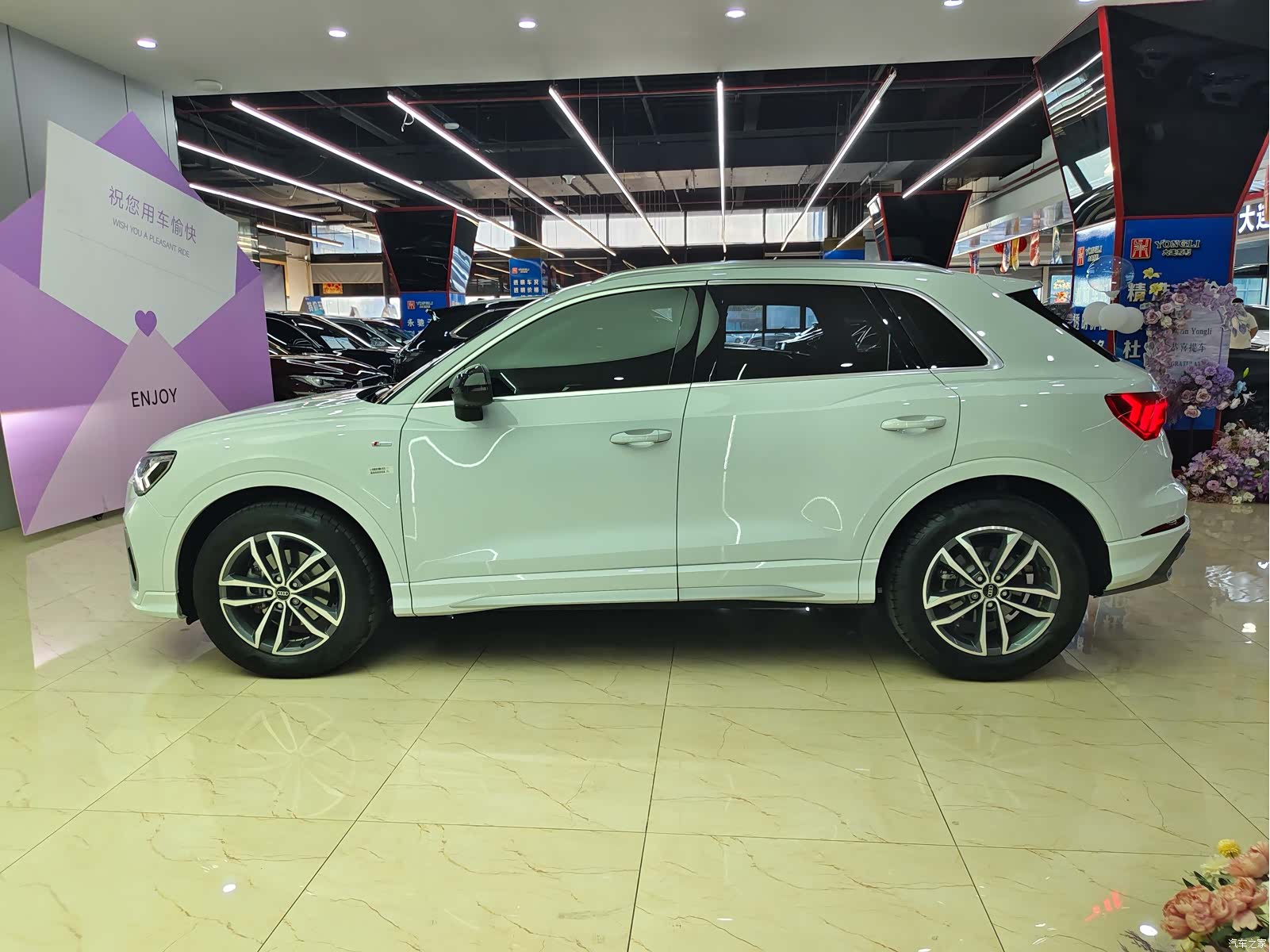 Audi Q3, 2023 7