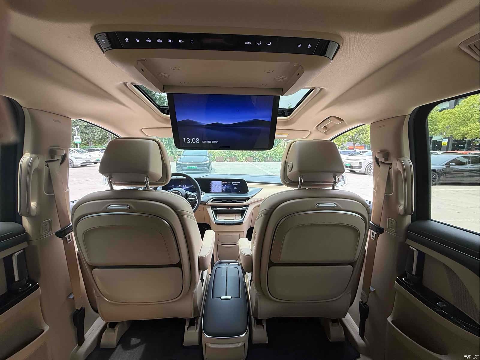 Buick GL8, 2025 13