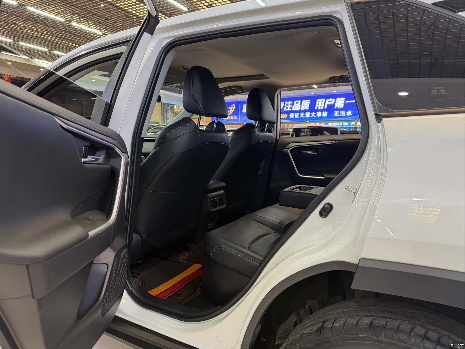 Toyota Wildlander, 2022 8
