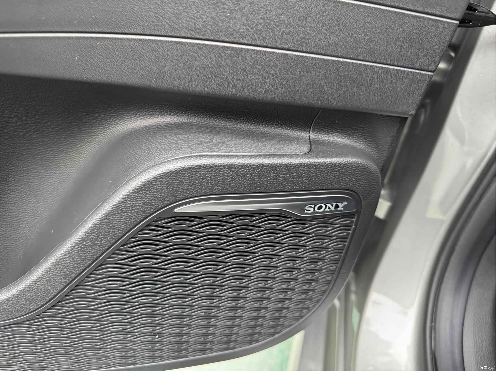Chery Arrizo 8, 2022 все фото