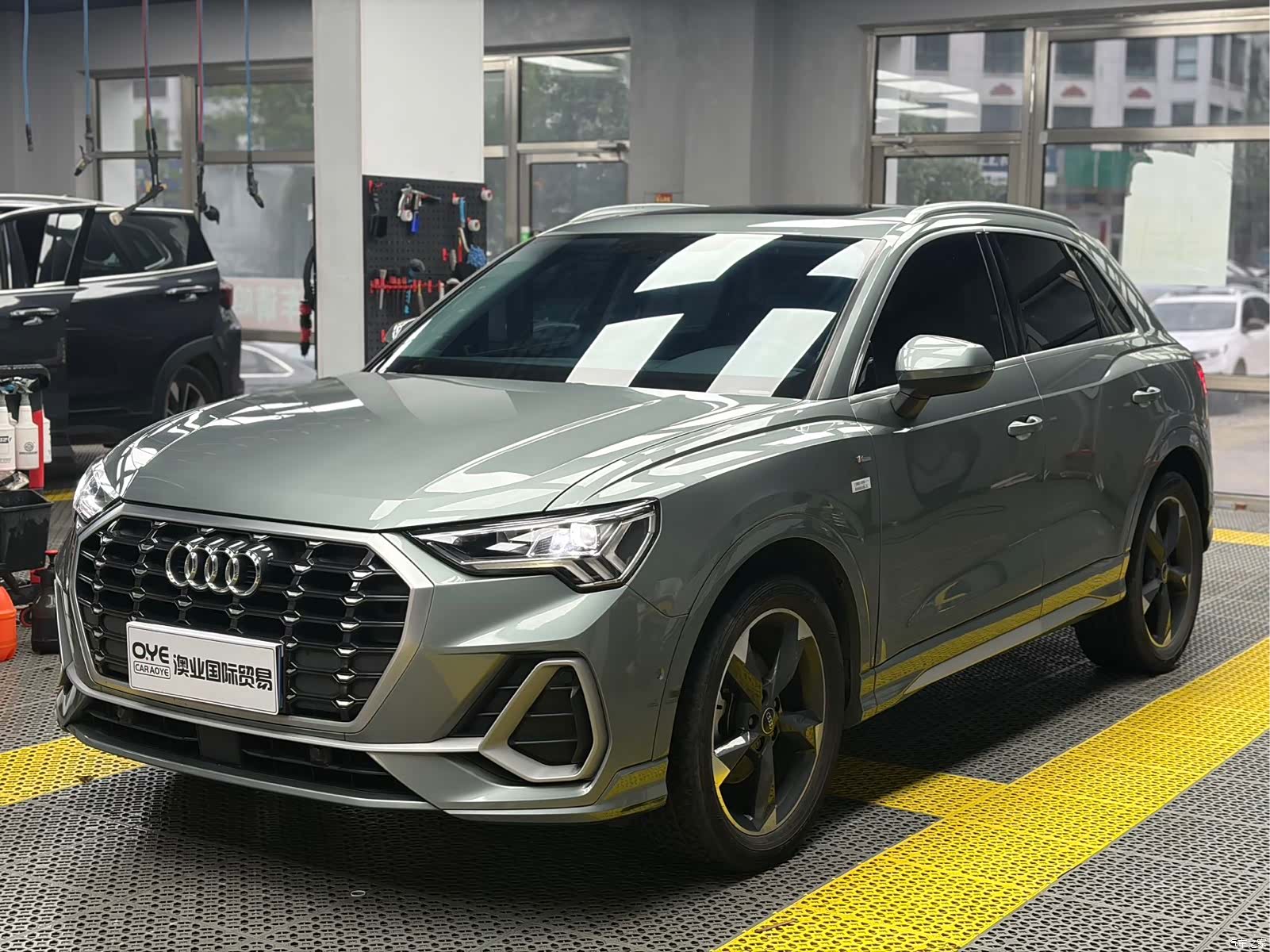 Audi Q3, 2022 1