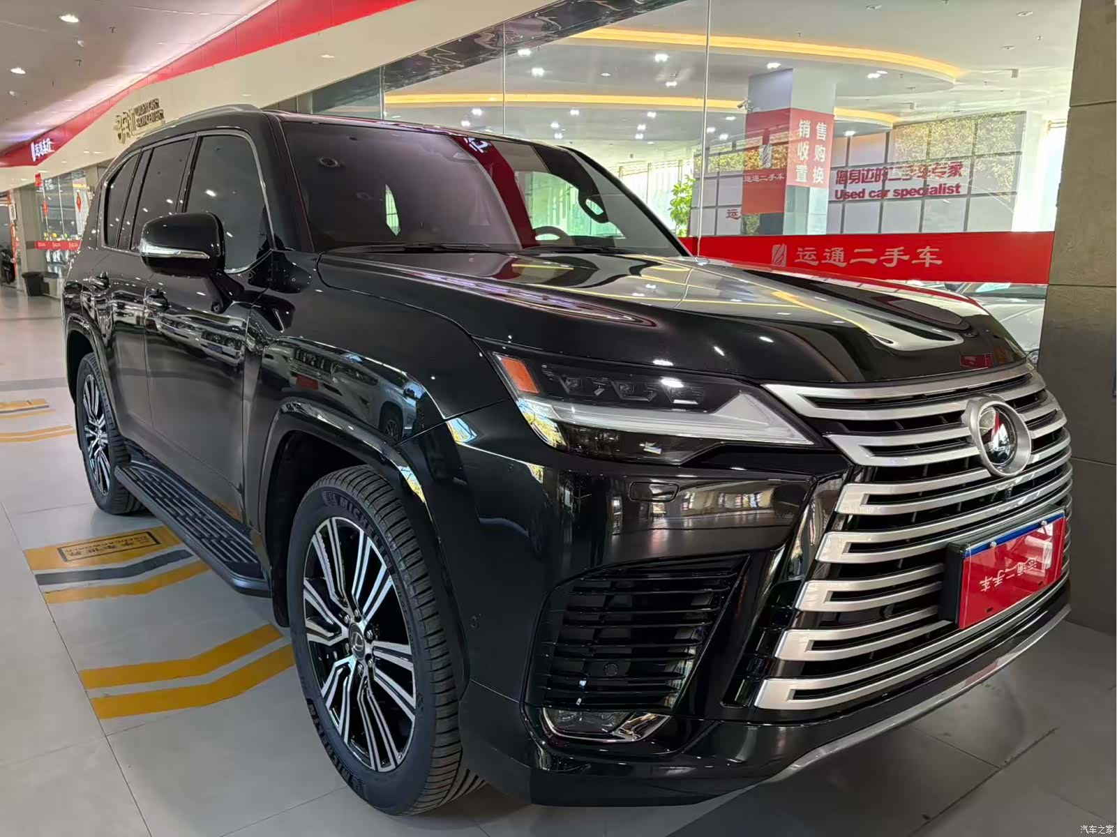 Lexus LX, 2025 25
