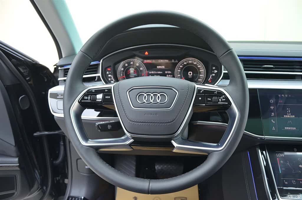 Audi A8L, 2026 10