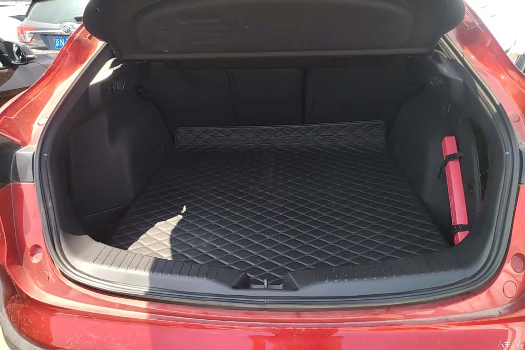 Mazda CX-4, 2021 4