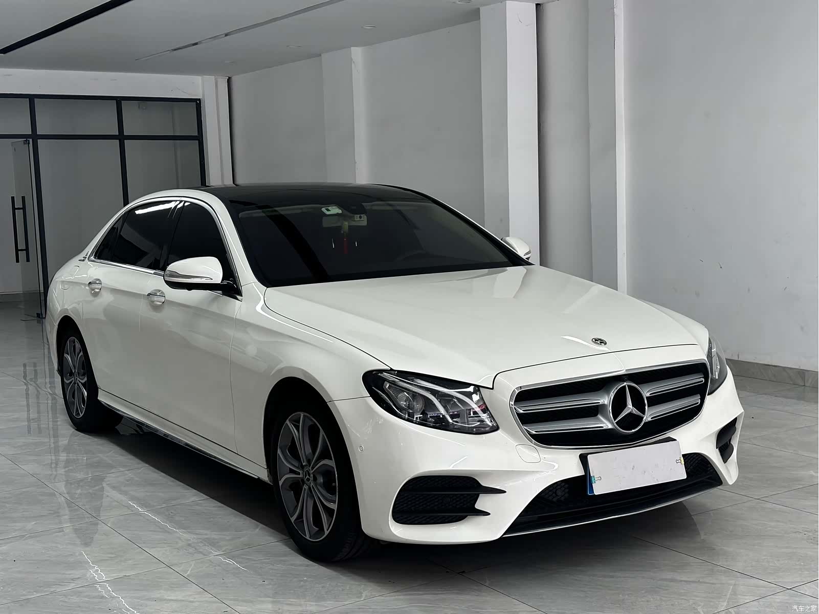 Mercedes-Benz E-Class, 2020 3