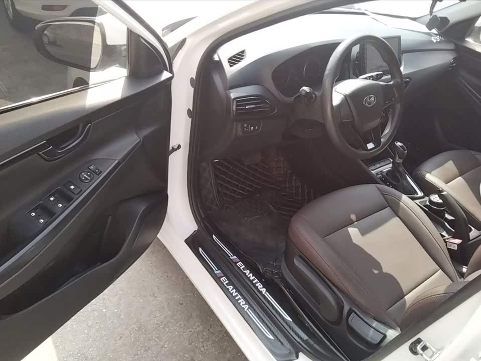 Hyundai Yuedong