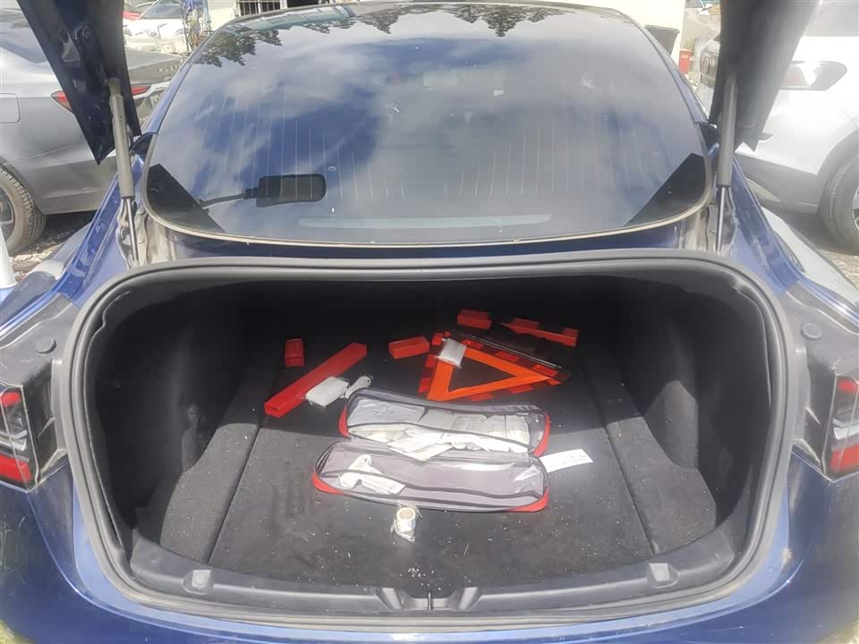 Tesla Model 3 Tesla Model 3