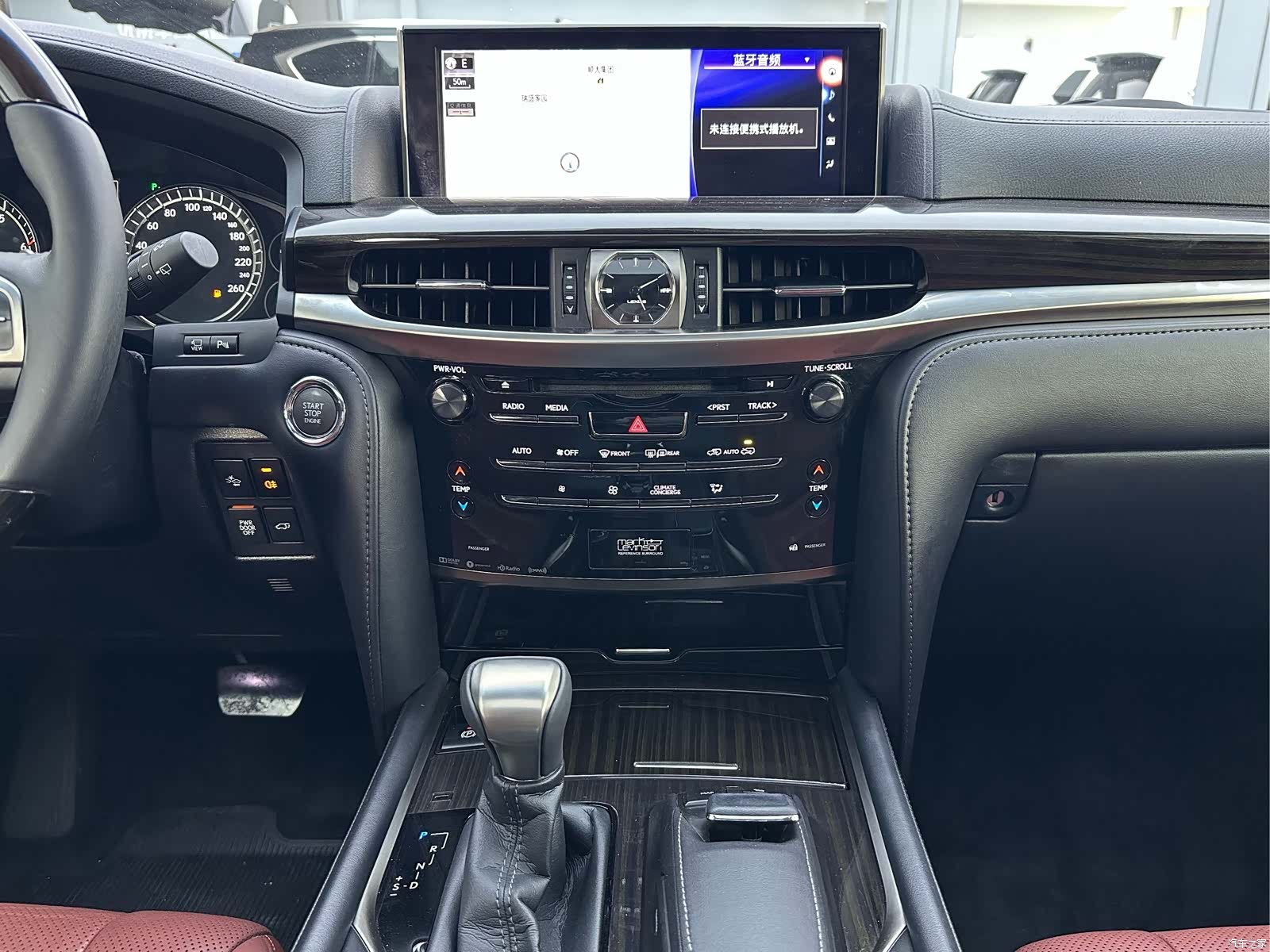 Lexus LX, 2017 15