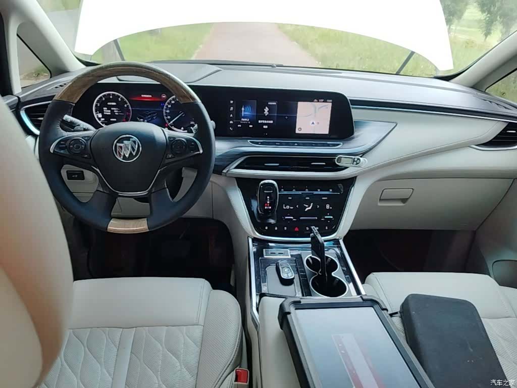 Buick GL8, 2020 10