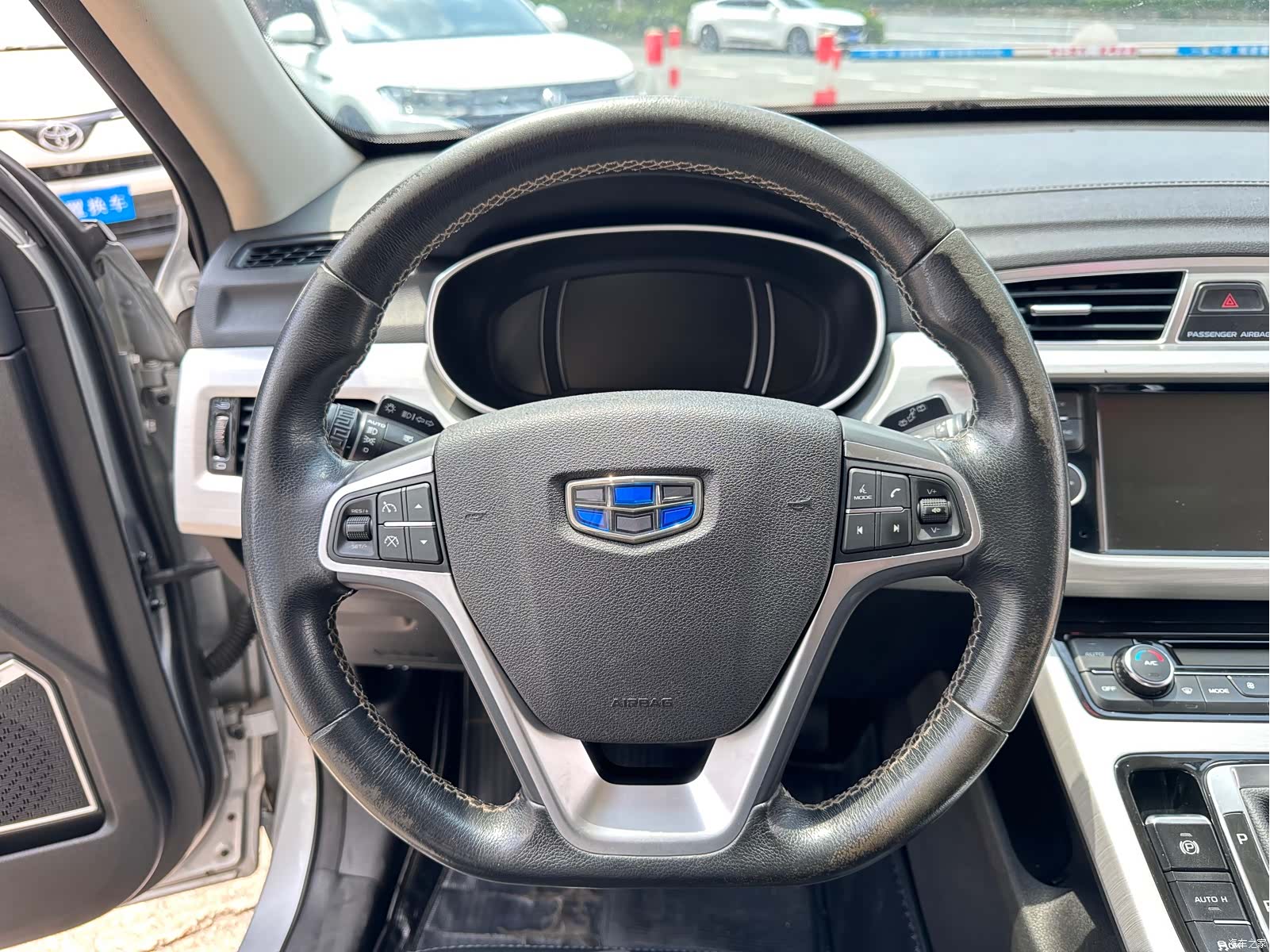 Geely Boyue, 2018 16