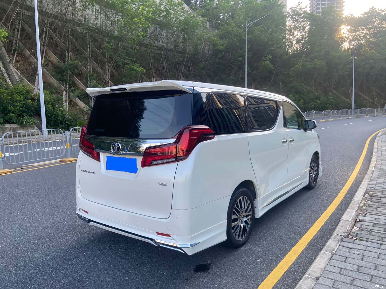 Toyota Alphard, 2016 7