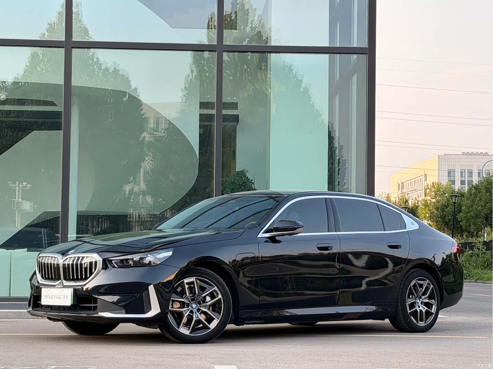 BMW i5, 2024 1
