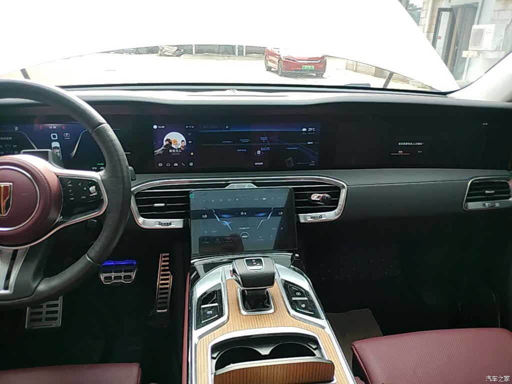Hongqi E-HS9, 2023 13