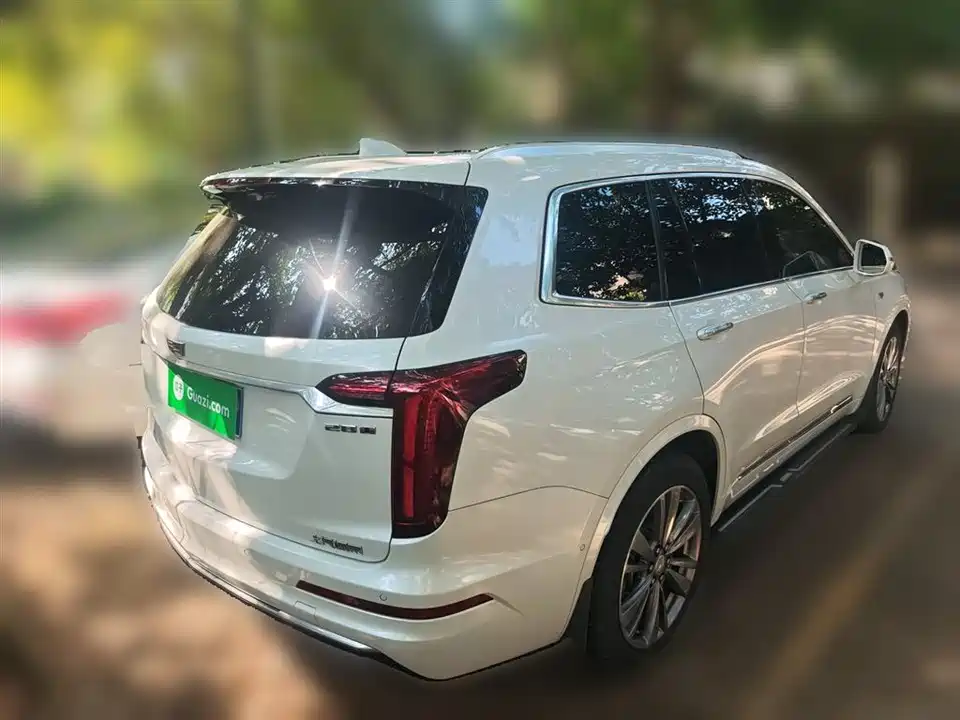 Cadillac XT6